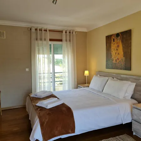 Sleep & Surf - Portugal Ericeira